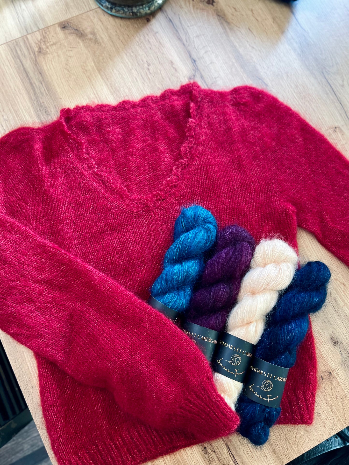 VENISE SWEATER knitting pattern PDF - 2 ways oj knitting available (seamless and with seams)