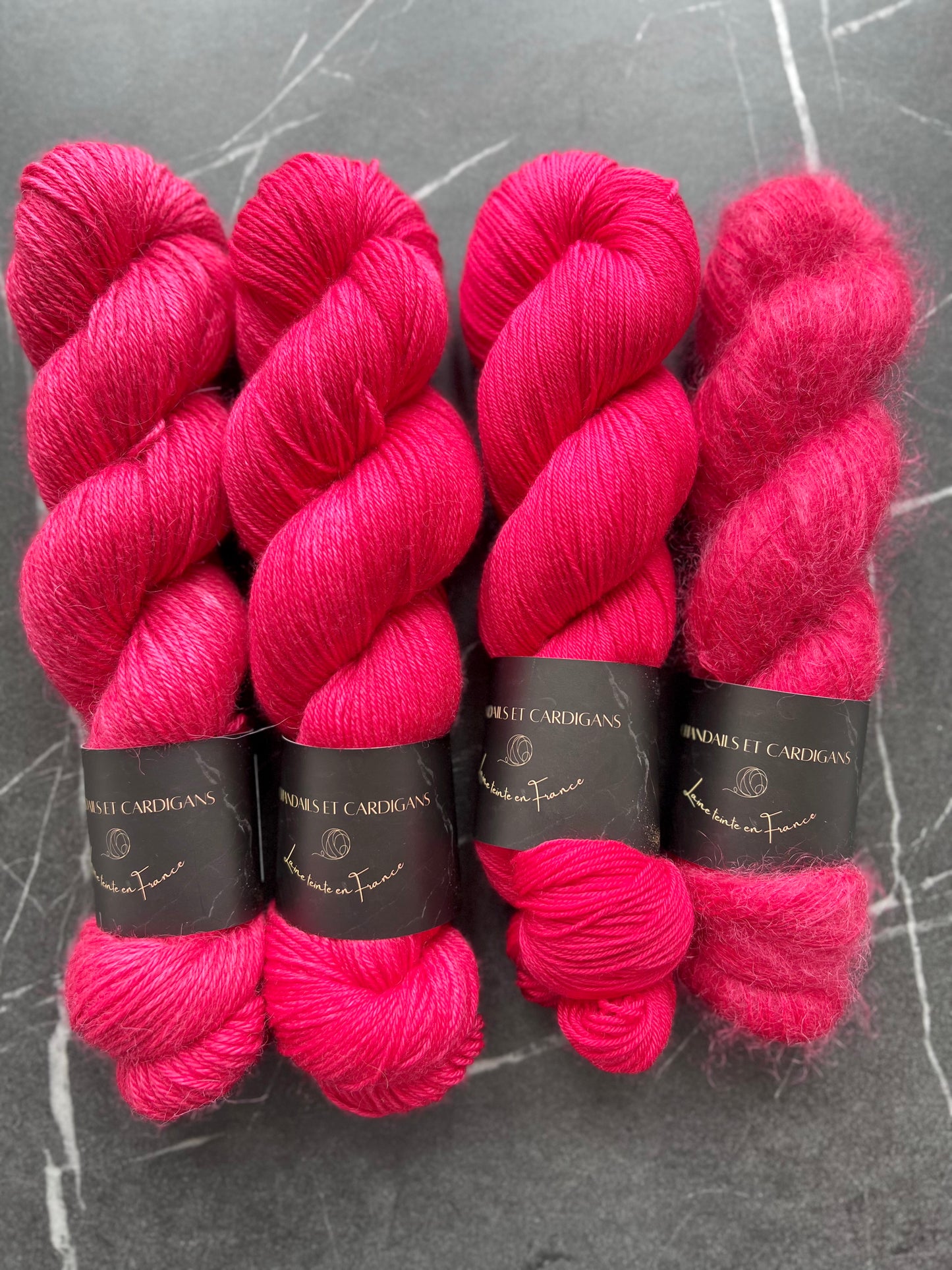 Box juin 2026 : Éclat de framboise (couleur exclusive uniquement en pré-commande)