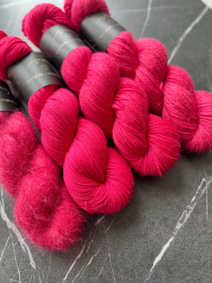 Box juin 2026 : Éclat de framboise (couleur exclusive uniquement en pré-commande)